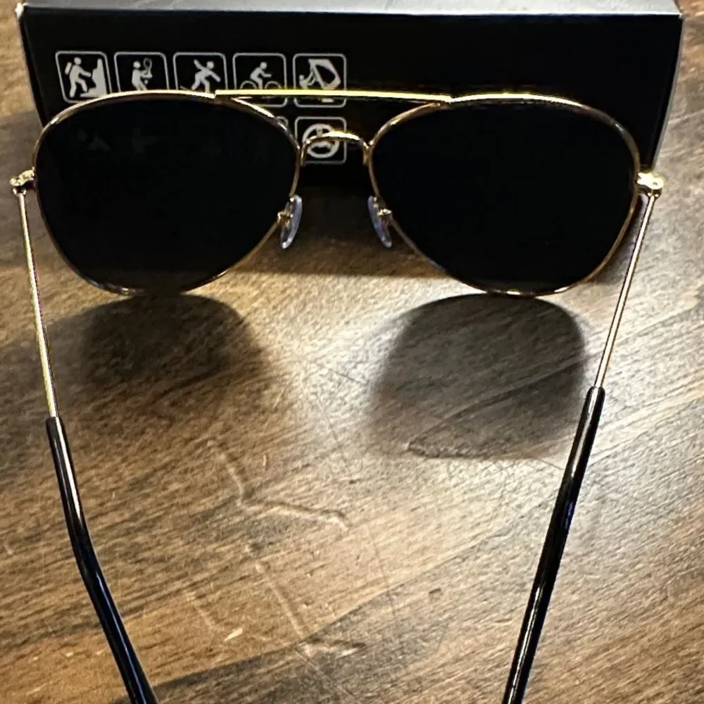 Krokodil Women’s Aviator Sunglasses in Gold with Black Lenses